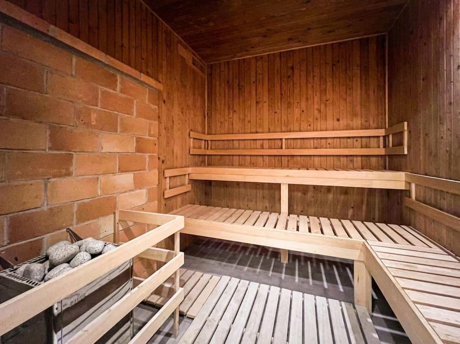 Sauna Apartment - Brno Buitenkant foto
